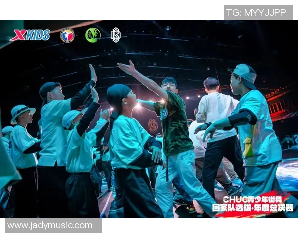 全国街舞大赛特别报道:成都滑板队勇闯巅峰展现不屈精神与团队力量 全国街舞大赛特别报道:成都滑板队勇闯巅峰展现不屈精神与团队力量